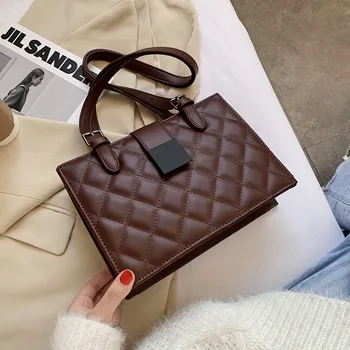 Lingge Small PU Leather Shoulder Bags for Women 2020 Winter Branded Luxury Black Handbags Trending Lux Fashion Hand Bag
Lingge Small PU Leather Shoulder Bags for Women 2020 Winter Branded Luxury Black Handbags Trending Lux Fashion Hand Bag
