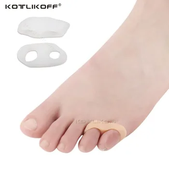 Silicone Gel Small Toe Separator for Prevent Toe Overlap Hallux Valgus Corrector Thumb Protection Orthopedic Inserts Pads
Silicone Gel Small Toe Separator for Prevent Toe Overlap Hallux Valgus Corrector Thumb Protection Orthopedic Inserts Pads