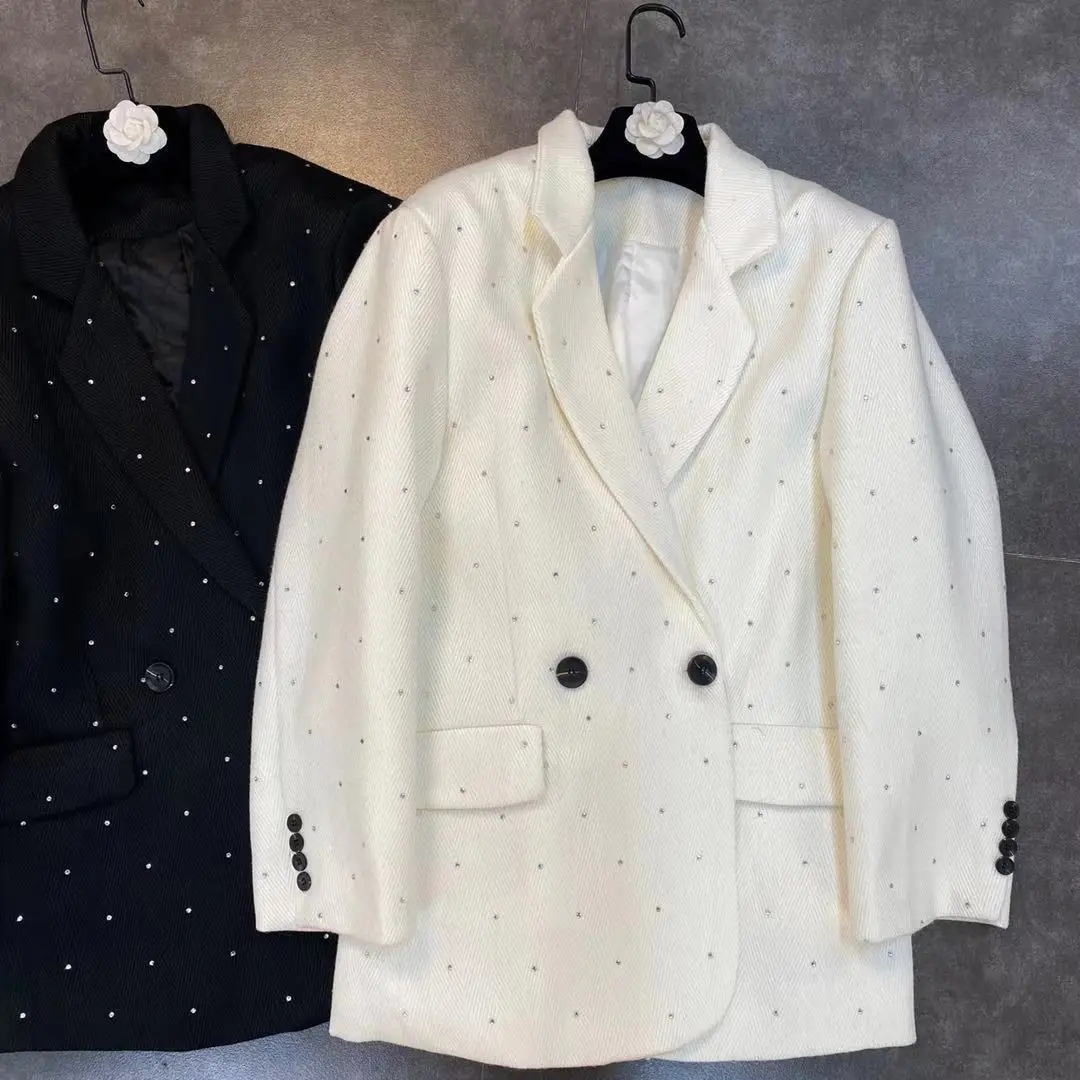2021 spring new lapel long-sleeved suit, bright and shiny casual fashion solid color female jacket
2021 spring new lapel long-sleeved suit, bright and shiny casual fashion solid color female jacket