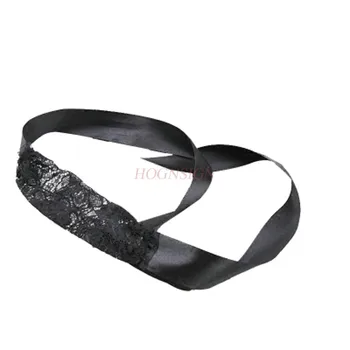 sexy mask Sexy perspective lace eye mask does not block light retro mystery black photo wind accessories dark hollow temptation 
sexy mask Sexy perspective lace eye mask does not block light retro mystery black photo wind accessories dark hollow temptation