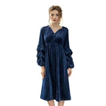 Women Autumn Winter Retro Court Sexy Nightdress Female Creative Long-sleeved Velvet Dress Ladies Long Skirt 
Women Autumn Winter Retro Court Sexy Nightdress Female Creative Long-sleeved Velvet Dress Ladies Long Skirt