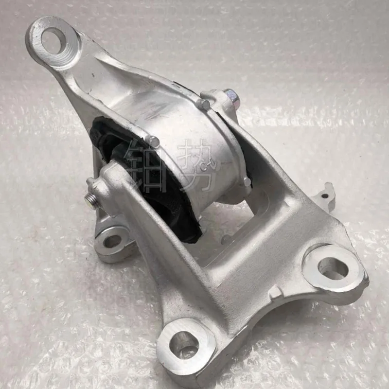 Gearbox bracket rubber pad 2012-Hon daC R-V RM1 RM2 2.0L transmission rubber bearing engine bracket rubber machine paw pad
Gearbox bracket rubber pad 2012-Hon daC R-V RM1 RM2 2.0L transmission rubber bearing engine bracket rubber machine paw pad