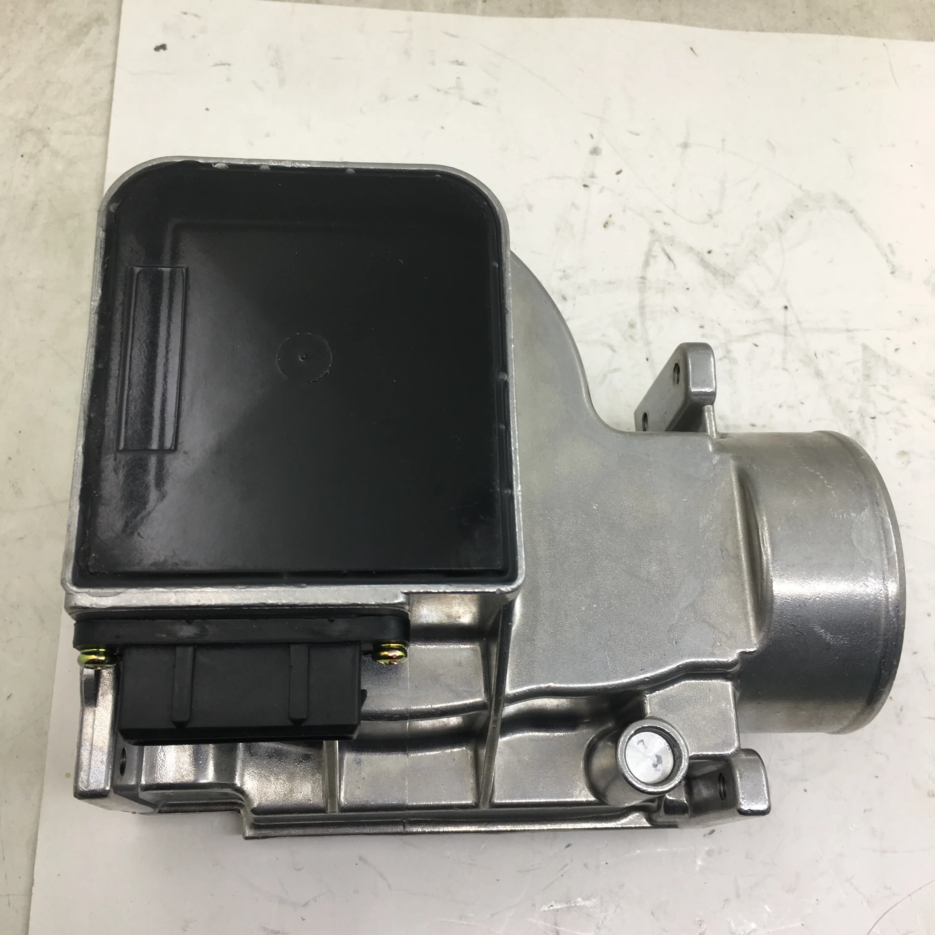 SherryBerg OEM 2225035050 22250-35050 Датчик массового расхода воздуха AFM для TOYOTA 1989-1995 22RE
SherryBerg OEM 2225035050 22250-35050 Датчик массового расхода воздуха AFM для TOYOTA 1989-1995 22RE