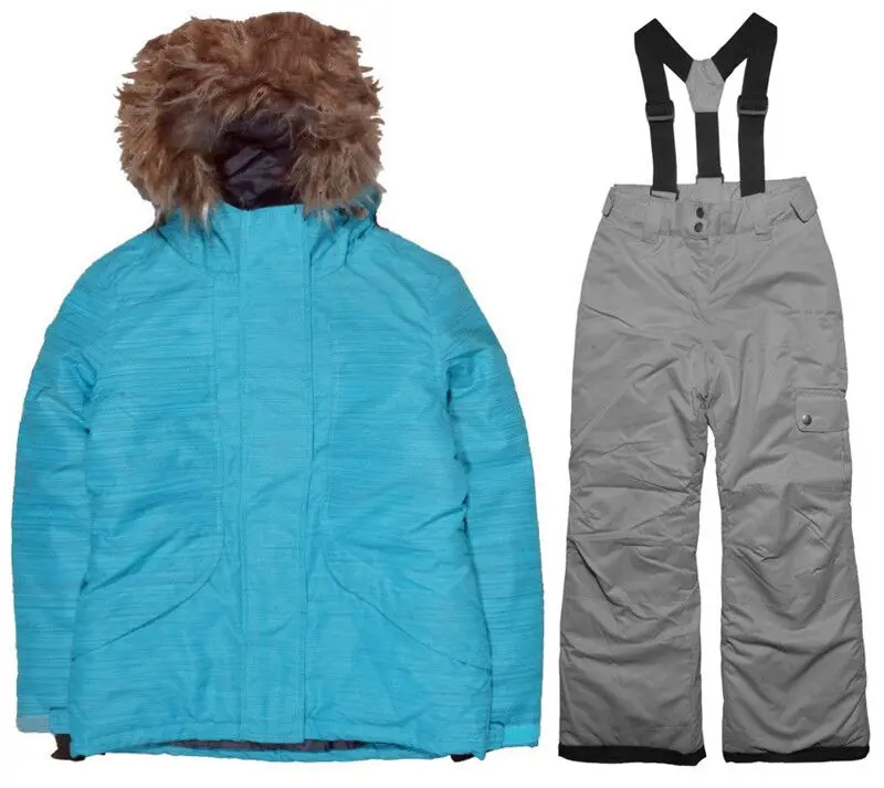 2024 boys and girls thickened winter cold two-piece children's high-end windproof suit
2024 boys and girls thickened winter cold two-piece children's high-end windproof suit