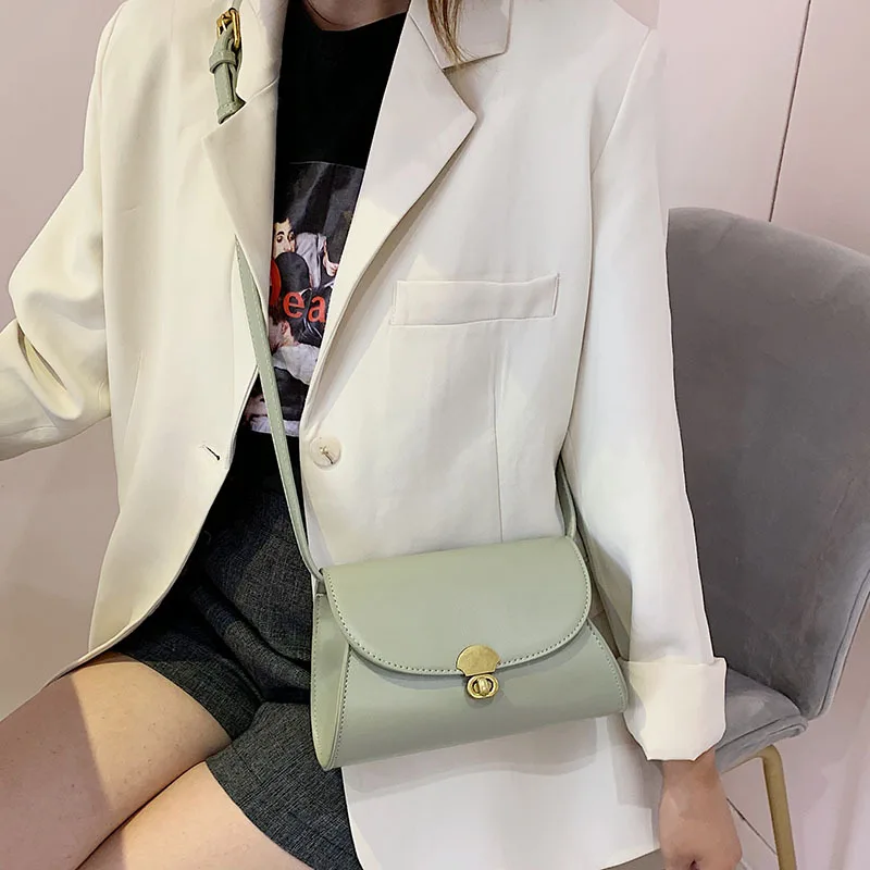 Simple New Arrival Bag Women's 2019 New Style Trapezoid Versitile Fashion Shoulder Bag Retro Hong Kong Style Lock Square Bag
Simple New Arrival Bag Women's 2019 New Style Trapezoid Versitile Fashion Shoulder Bag Retro Hong Kong Style Lock Square Bag