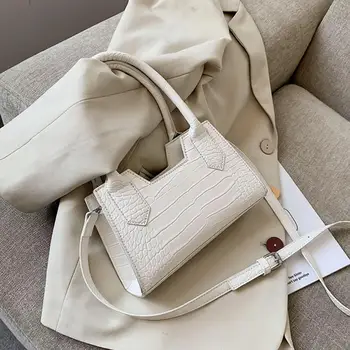 Crocodile pattern Small Tote bag 2020 Fashion New High-quality PU Leather Women's Designer Handbag Travel Shoulder Messenger Bag
Crocodile pattern Small Tote bag 2020 Fashion New High-quality PU Leather Women's Designer Handbag Travel Shoulder Messenger Bag