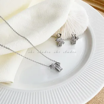 Zirconium Comet Wishing Necklace Women European and American Neck Chain Accessories Lock Chain
Zirconium Comet Wishing Necklace Women European and American Neck Chain Accessories Lock Chain