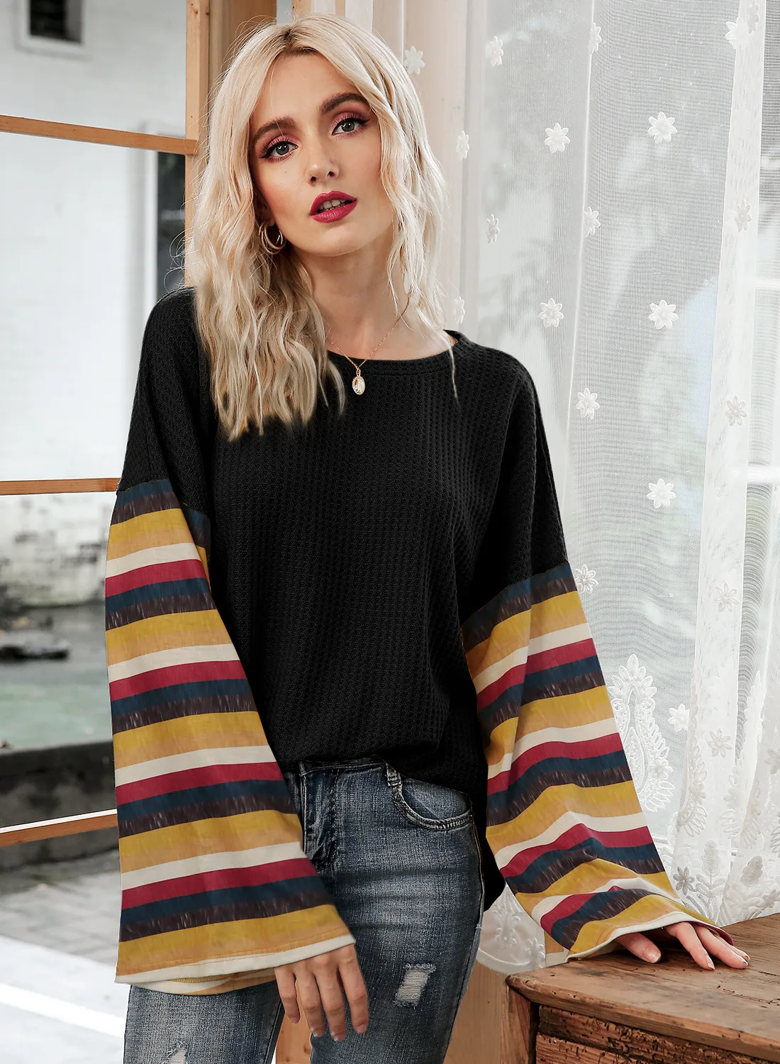 Loose Women Harajuku T-Shirt Winter and Autumn Striped Splicing Print Flared Long Sleeve o Neck Tops Causal Knitting Ropa Mujer
Loose Women Harajuku T-Shirt Winter and Autumn Striped Splicing Print Flared Long Sleeve o Neck Tops Causal Knitting Ropa Mujer