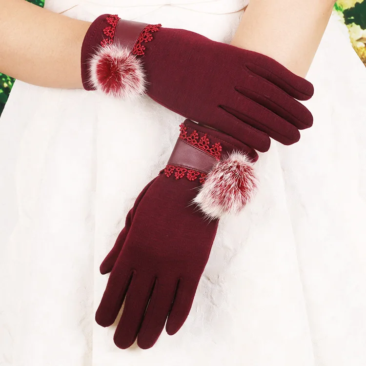 The New Fur Ball Touch Screen Gloves Winter Cashmere Does Not Fall Down, Ladies Riding Warm Touch Screen Gloves
The New Fur Ball Touch Screen Gloves Winter Cashmere Does Not Fall Down, Ladies Riding Warm Touch Screen Gloves
