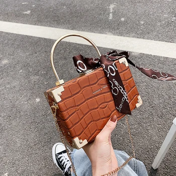 Retro Stone Pattern Women's Crossbody Bag Luxury Ribbon Handbag Female Shoulder Messenger Bag Fashion Mini Suitcase Square Bags
Retro Stone Pattern Women's Crossbody Bag Luxury Ribbon Handbag Female Shoulder Messenger Bag Fashion Mini Suitcase Square Bags