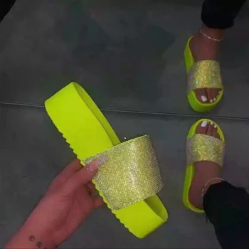 Summer Ladies Slippers Outdoor Fashion Women Flat Platform Bottom Rhinestone Shoes Woman Slides Candy Color Female Beach Sandals
Summer Ladies Slippers Outdoor Fashion Women Flat Platform Bottom Rhinestone Shoes Woman Slides Candy Color Female Beach Sandals