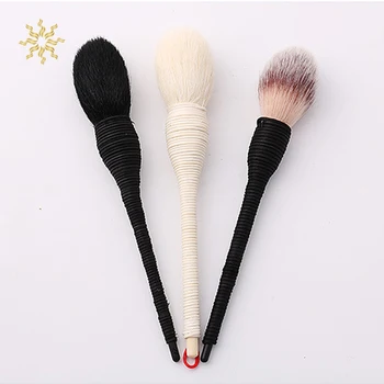 1 Pcs Profesional Makeup Brush Flat Wool Rattan Makeup Cosmetic Blush Powder Foundation Make Up Beauty Brushes 
1 Pcs Profesional Makeup Brush Flat Wool Rattan Makeup Cosmetic Blush Powder Foundation Make Up Beauty Brushes