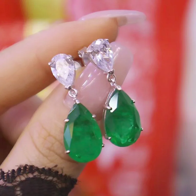ZOCA S925 Real Silver Lab Emerald Zircon Earrings Deco Handmade Vintage Gemstone Women Luxury Quality Dangle Earring Gift Party
ZOCA S925 Real Silver Lab Emerald Zircon Earrings Deco Handmade Vintage Gemstone Women Luxury Quality Dangle Earring Gift Party