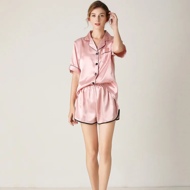 2020 Summer Short-sleeved Shorts Pajamas Set Imitation Silk Pajamas Cardigan Loose Home Service Pyjamas Women Pajamas for Women
2020 Summer Short-sleeved Shorts Pajamas Set Imitation Silk Pajamas Cardigan Loose Home Service Pyjamas Women Pajamas for Women