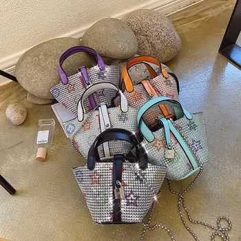 Brand Design Rhinestones Bucket Bags For Women 2020 Ins Small Shoulder Messenger Bag Female Luxury Chain Handbags and Purses
Brand Design Rhinestones Bucket Bags For Women 2020 Ins Small Shoulder Messenger Bag Female Luxury Chain Handbags and Purses