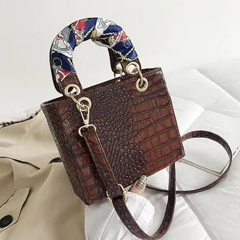 Female Crossbody Tote Bags For Women 2020 Leather Luxury Handbags Designer Sling Sac A Main Ladies Hand Shoulder Messenger Bag
Female Crossbody Tote Bags For Women 2020 Leather Luxury Handbags Designer Sling Sac A Main Ladies Hand Shoulder Messenger Bag