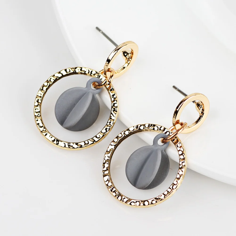 2020 New Retro Geometric Exaggerated Personality Earrings Simple Elegant Korean Version Party Jewelry Gift
2020 New Retro Geometric Exaggerated Personality Earrings Simple Elegant Korean Version Party Jewelry Gift