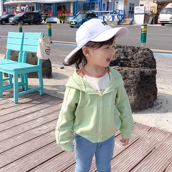 Children Horse tong wai tao Spring New Children's Clothing Boys and Girls Spring Models of Three Color Cardigan Children Sweater 
Children Horse tong wai tao Spring New Children's Clothing Boys and Girls Spring Models of Three Color Cardigan Children Sweater