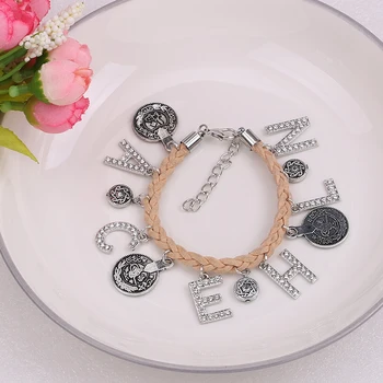 Pulseras Bracelets & Bangels CC Bracelet for Women Bohemian Charm Bangles Chain Femme Jewelry Vintage Animal Shape Drop Shipping
Pulseras Bracelets & Bangels CC Bracelet for Women Bohemian Charm Bangles Chain Femme Jewelry Vintage Animal Shape Drop Shipping