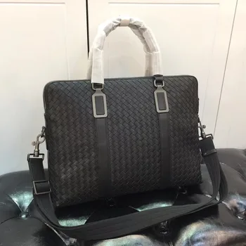 Kaisiludi 2019 new leather woven man bag business twin pull high-end waxed leather briefcase computer bag one shoulder messenger 
Kaisiludi 2019 new leather woven man bag business twin pull high-end waxed leather briefcase computer bag one shoulder messenger