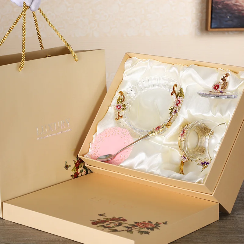 Creative Enamel Water Cup Set with Lid Cup Flower Coffee Cup Household Crystal Cup Practical Gift Factory Price
Creative Enamel Water Cup Set with Lid Cup Flower Coffee Cup Household Crystal Cup Practical Gift Factory Price