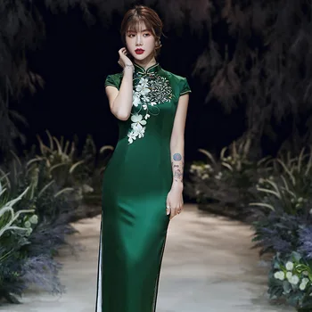 Women Green Satin Cheongsam Plus Size 3XL 4XL 5X Long Qipao Vintage Mandarin Collar Wedding Party Dress Sexy High Split Vestidos
Women Green Satin Cheongsam Plus Size 3XL 4XL 5X Long Qipao Vintage Mandarin Collar Wedding Party Dress Sexy High Split Vestidos