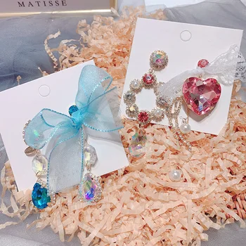 New Korean Fashion Asymmetric Heart Crystal Long Rhinestone Drop Earrings For Women Elegant Lace Bowknot Brincos Jewelry
New Korean Fashion Asymmetric Heart Crystal Long Rhinestone Drop Earrings For Women Elegant Lace Bowknot Brincos Jewelry