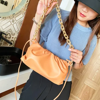 Women Shoulder Bag Leather Cloud Pack Solid Color Stray Bag Fashion Chain Crossbody Bags Designer Women Handbag Hand Tote
Women Shoulder Bag Leather Cloud Pack Solid Color Stray Bag Fashion Chain Crossbody Bags Designer Women Handbag Hand Tote