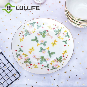 Flower Bone China Dinner Plate Cutely Gold Inlay Dinner Set Round Dishes and Plates for Wedding Banquet Luxury Dinnerware Set 
Flower Bone China Dinner Plate Cutely Gold Inlay Dinner Set Round Dishes and Plates for Wedding Banquet Luxury Dinnerware Set