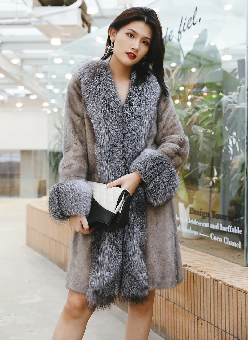 Customizable whole mink coat mid-length big fox fur collar mink fur coat New imported female mink fur
Customizable whole mink coat mid-length big fox fur collar mink fur coat New imported female mink fur