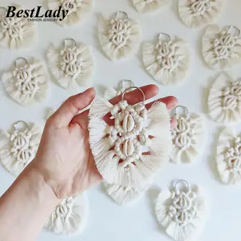 Best Lady Fashion Shell Macrame Key Chains for Women Boho Ethnic Macrame Fringed Bag Car Keychains Accessories Jewelry Gift Ins
Best Lady Fashion Shell Macrame Key Chains for Women Boho Ethnic Macrame Fringed Bag Car Keychains Accessories Jewelry Gift Ins