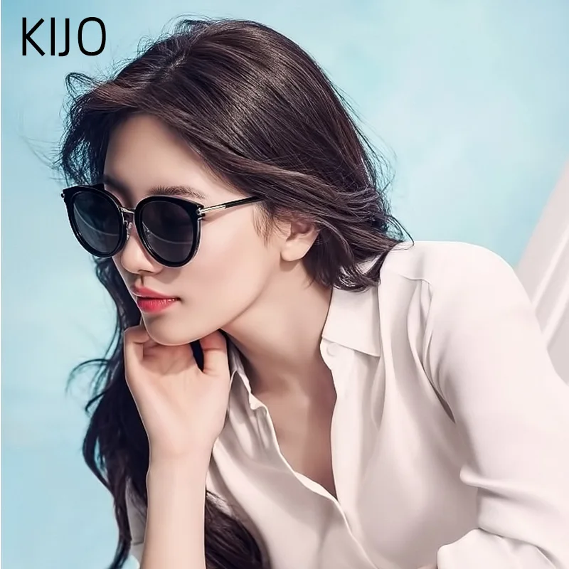 2020 New Sunglasses Women Driving Mirrors vintage For Women Reflective flat lens Sun Glasses Female oculos UV400
2020 New Sunglasses Women Driving Mirrors vintage For Women Reflective flat lens Sun Glasses Female oculos UV400