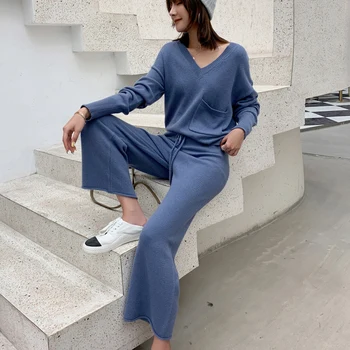 Suit women 2019 new V-neck cashmere sweater women loose Korean casual knitting wide leg pants wool pants autumn winter
Suit women 2019 new V-neck cashmere sweater women loose Korean casual knitting wide leg pants wool pants autumn winter