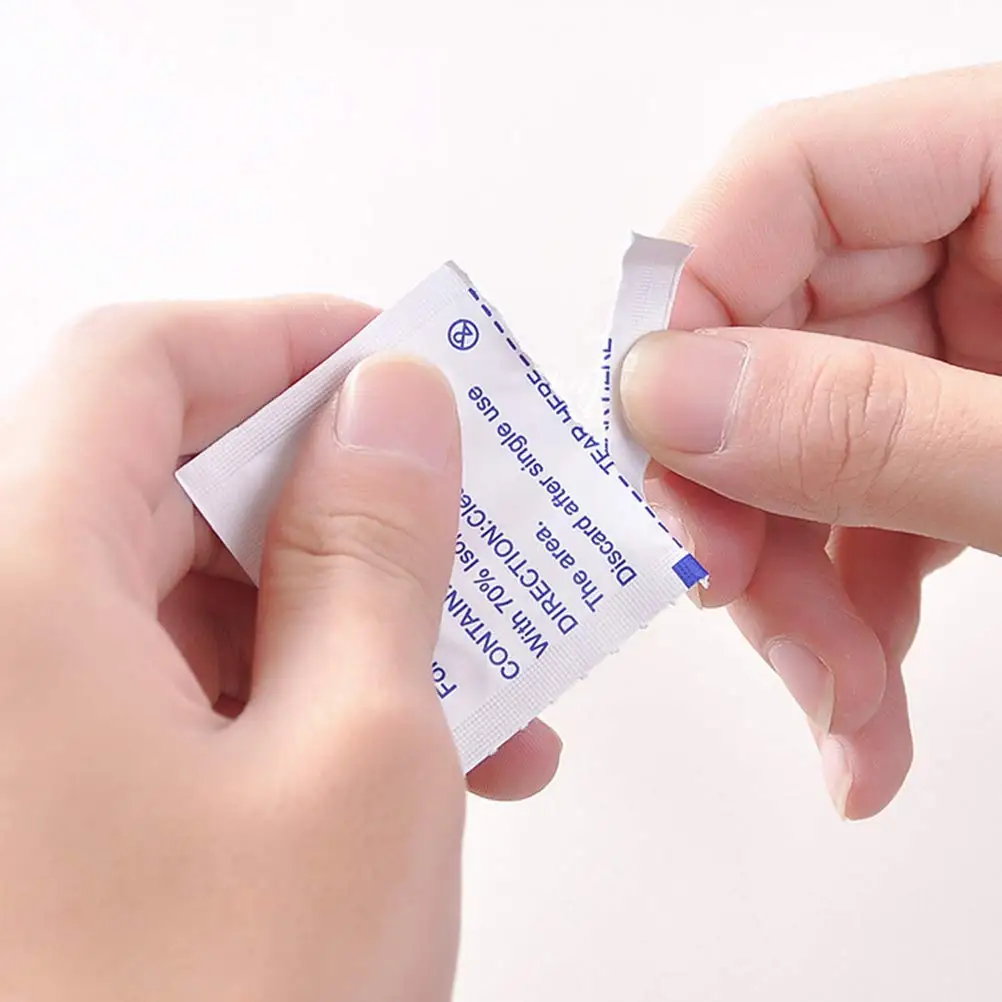100PCS Professional Alcohol Swabs Pads Wet Wipes 70% Isopropyl First Aid Home Skin Cleanser Sterilization Portable Clean Cloth
100PCS Professional Alcohol Swabs Pads Wet Wipes 70% Isopropyl First Aid Home Skin Cleanser Sterilization Portable Clean Cloth