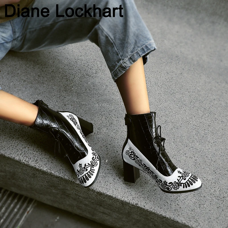 Retro Printed Booties Leather Women Ankle Boots Embroidery High Heels Casual Woman Shoe Zipper Vintage Female Footwear Boot 37
Retro Printed Booties Leather Women Ankle Boots Embroidery High Heels Casual Woman Shoe Zipper Vintage Female Footwear Boot 37
