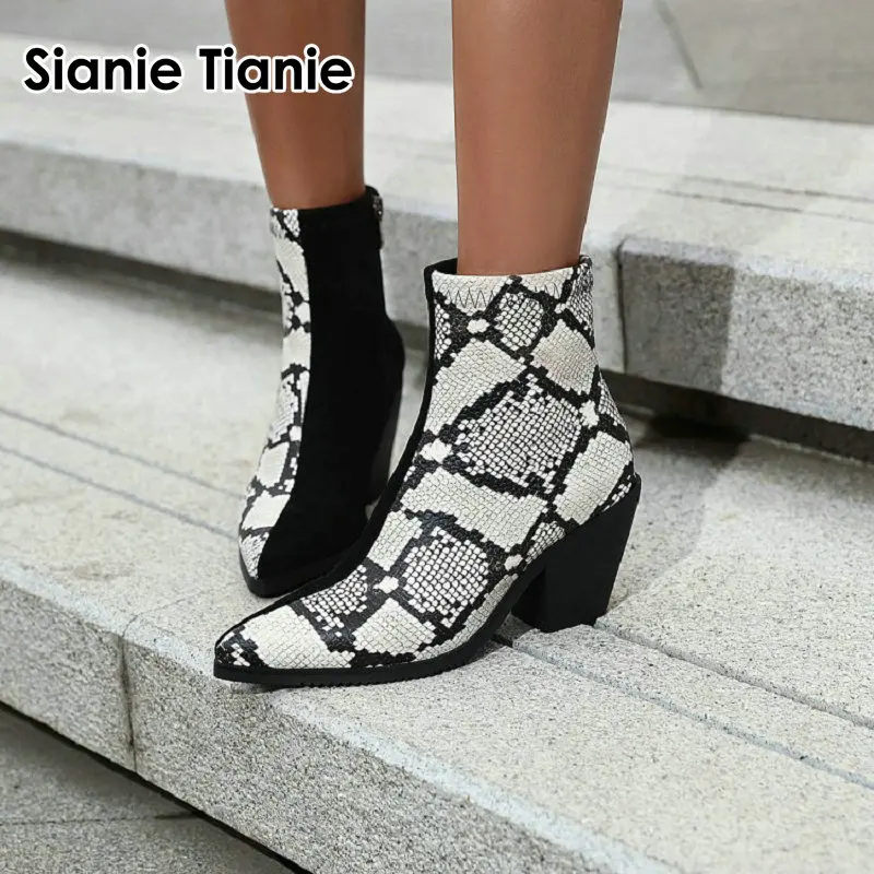 Sianie Tianie Motorcycle Boots Women Symmetric Design Half Snake Pattern Half Black High Heels Cowgirl Booties Ankle botas Shoes
Sianie Tianie Motorcycle Boots Women Symmetric Design Half Snake Pattern Half Black High Heels Cowgirl Booties Ankle botas Shoes