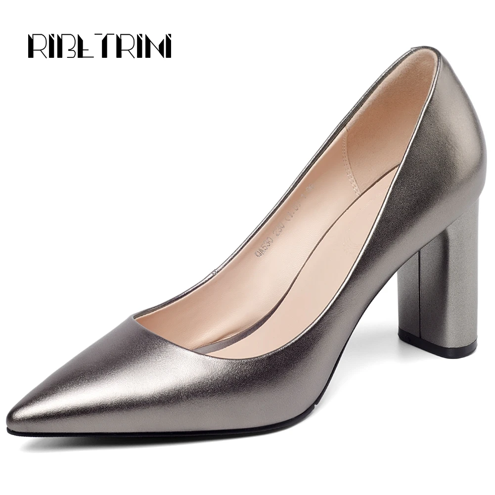 RIBETRINI Fashion Women Cow Leather Pumps Block High Heels Pointed Toe Work Shoes Woman Autumn Slip On Office Pumps Size 33-39
RIBETRINI Fashion Women Cow Leather Pumps Block High Heels Pointed Toe Work Shoes Woman Autumn Slip On Office Pumps Size 33-39