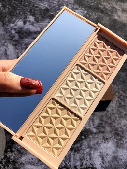 Professional Face Illuminator Makeup Highlighter Contour Powder Shimmer Shiny Glitter Bronzer Brighten Face Highlighter
Professional Face Illuminator Makeup Highlighter Contour Powder Shimmer Shiny Glitter Bronzer Brighten Face Highlighter