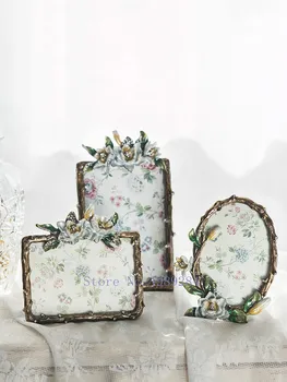 RETRO PHOTO FRAME DIAMOND ARTIFICIAL FLOWER RELIEF HANDMADE PHOTO STORAGE MODERN HOME DESKTOP DECORATION METAL ORNAMENT
RETRO PHOTO FRAME DIAMOND ARTIFICIAL FLOWER RELIEF HANDMADE PHOTO STORAGE MODERN HOME DESKTOP DECORATION METAL ORNAMENT
