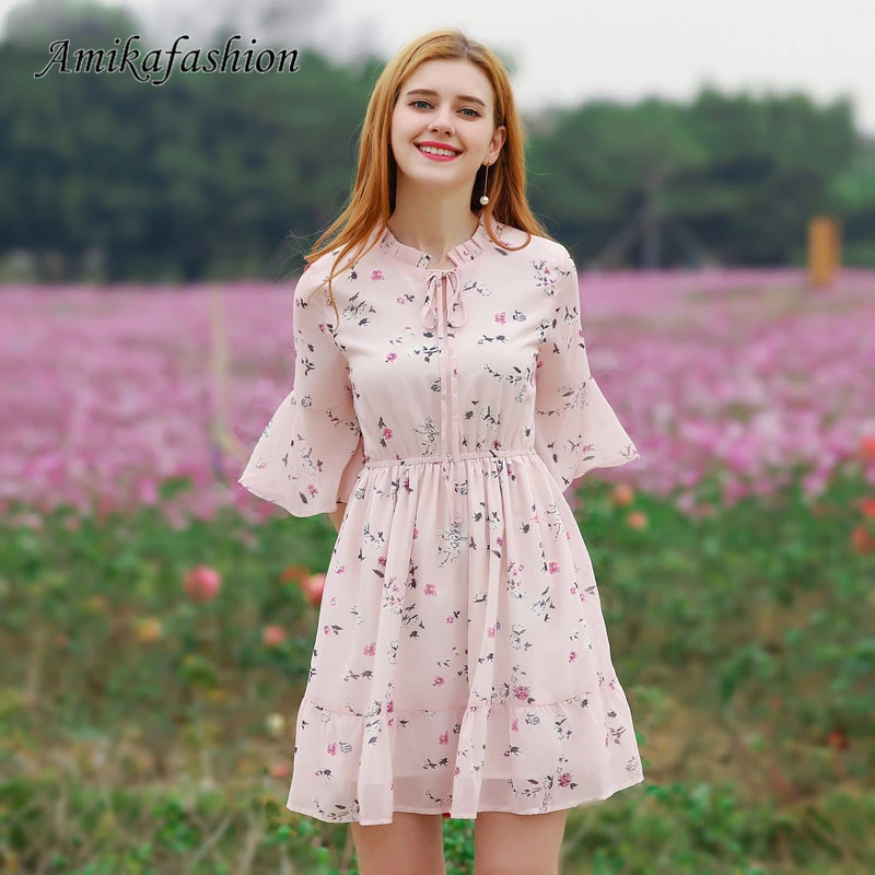 Summer Sexy Party Dress Printed Chiffon Women Dresses 2019 Boho Style Sweet Ruffles Floral Short Sleeve Dress Beach Vestidos YXB
Summer Sexy Party Dress Printed Chiffon Women Dresses 2019 Boho Style Sweet Ruffles Floral Short Sleeve Dress Beach Vestidos YXB