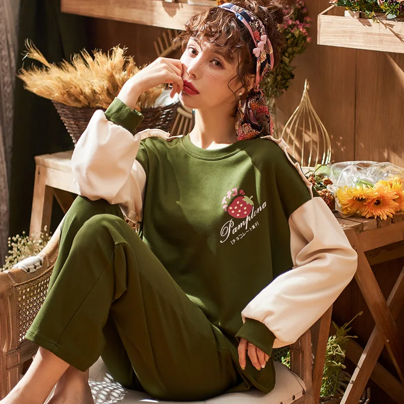 Pajamas Women's Spring And Autumn New Style Loose-Fit Pure Cotton Set Army Green Cute Strawberry Printed Long Sleeve Tracksuit
Pajamas Women's Spring And Autumn New Style Loose-Fit Pure Cotton Set Army Green Cute Strawberry Printed Long Sleeve Tracksuit