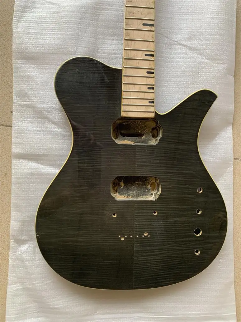 DIY(Used) FIRST ACT Electric Guitars Tiger Maple Top Transparent Black Color without hardwares
DIY(Used) FIRST ACT Electric Guitars Tiger Maple Top Transparent Black Color without hardwares