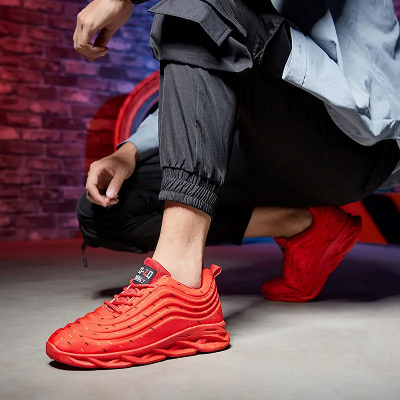 Men's shoes Korean version of the new trend of casual running fashion all-match running shoes casual Hong Kong style
Men's shoes Korean version of the new trend of casual running fashion all-match running shoes casual Hong Kong style