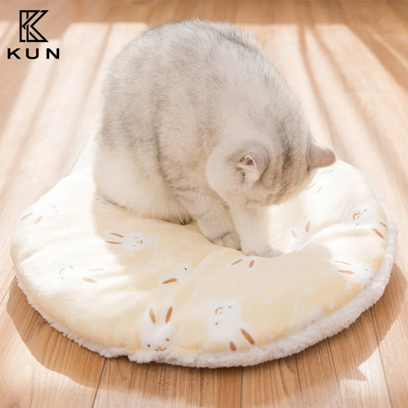 Cat mat pet sleeping bedding products biting resistant blanket non sticky hair cat stab resistant foot pad cat cage pad
Cat mat pet sleeping bedding products biting resistant blanket non sticky hair cat stab resistant foot pad cat cage pad