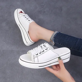 Women's sandals summer new Korean style lace-up waterproof platform students' mid-heel anti-slip platform sandals
Women's sandals summer new Korean style lace-up waterproof platform students' mid-heel anti-slip platform sandals