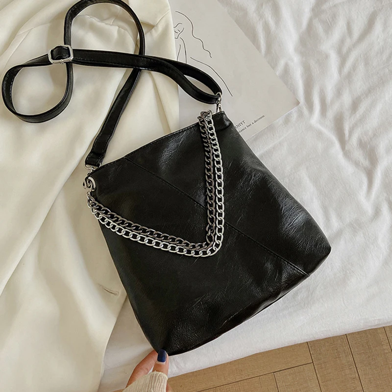 Small PU Leather Crossbody Bags For Women 2020 trend Shoulder Handbags Branded Bag Solid Color Chain Designer Hand Bag
Small PU Leather Crossbody Bags For Women 2020 trend Shoulder Handbags Branded Bag Solid Color Chain Designer Hand Bag