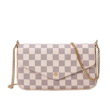 2020 new luxury women's bag three in one envelope bag three piece set of One Shoulder Messenger Bag Mini chain bag 
2020 new luxury women's bag three in one envelope bag three piece set of One Shoulder Messenger Bag Mini chain bag