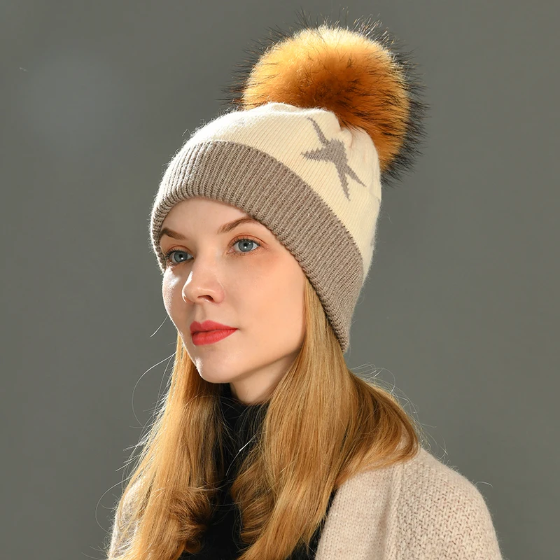 

Women Real Fur Hat Big Raccoon Fur Pom Pom Beanies Hat Winter Autumn Knitted Wool Skullies Cashmere Cap Warm Bonnet Female New