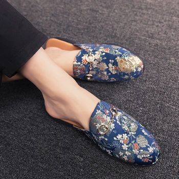 Fashion Trendy Chinese Style Embroidery Men Shoes Summer Vintage Leather Light Weight Men Casual Shoes Flats Walking Slipper
Fashion Trendy Chinese Style Embroidery Men Shoes Summer Vintage Leather Light Weight Men Casual Shoes Flats Walking Slipper