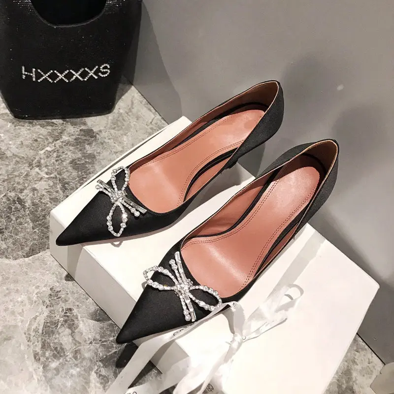 summer new style sexy lady pumps black satin bow crystal pointy toe stiletto stripper High heels shoes birde wedding shoes
summer new style sexy lady pumps black satin bow crystal pointy toe stiletto stripper High heels shoes birde wedding shoes